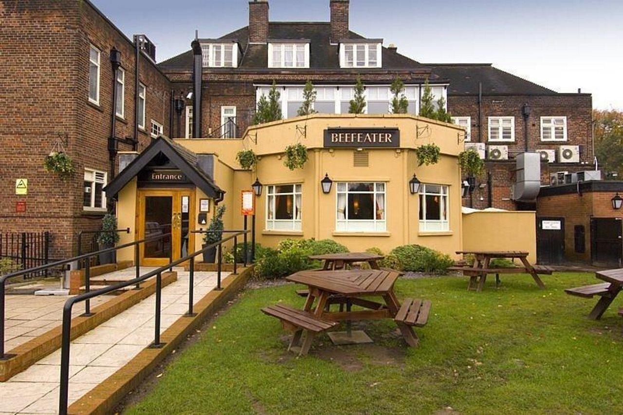 Premier Inn Manchester - Heaton Park Eksteriør bilde