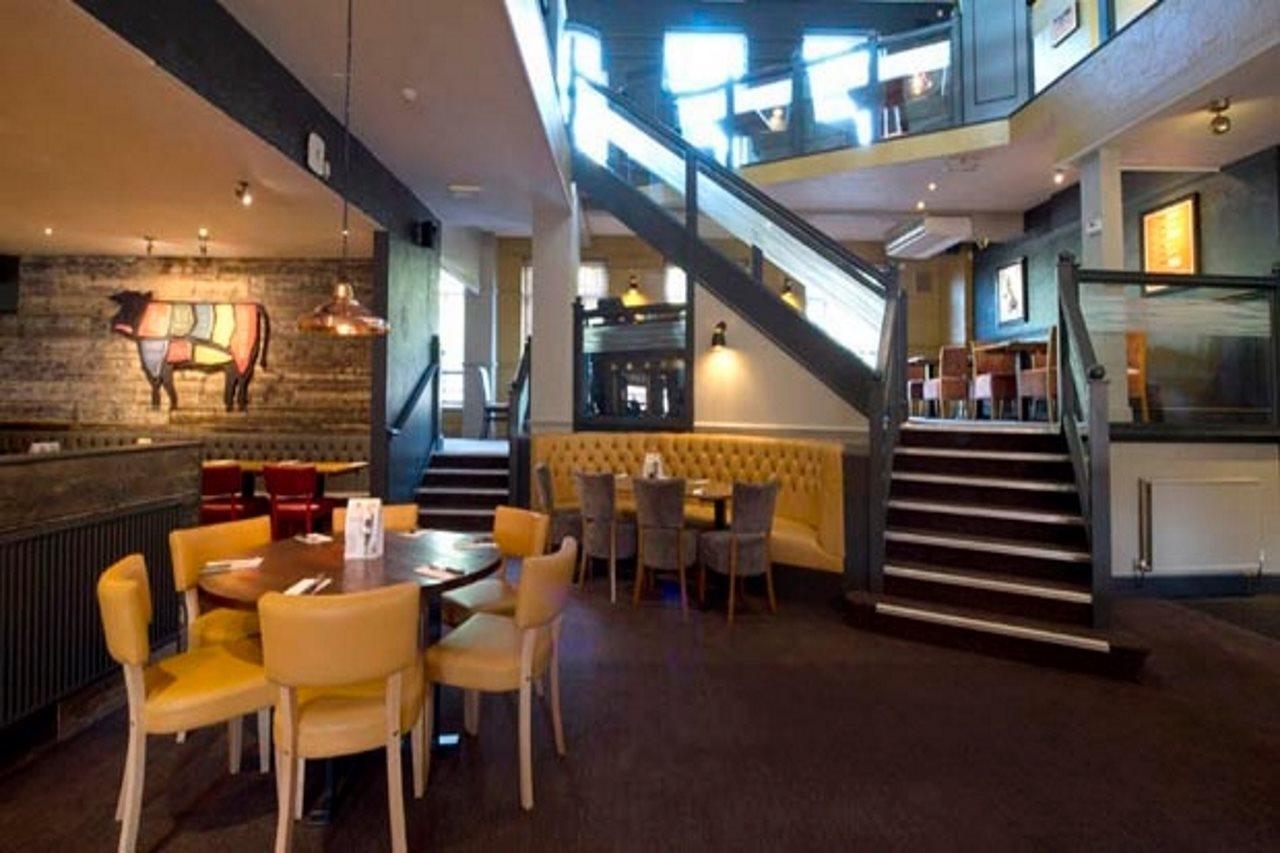 Premier Inn Manchester - Heaton Park Eksteriør bilde