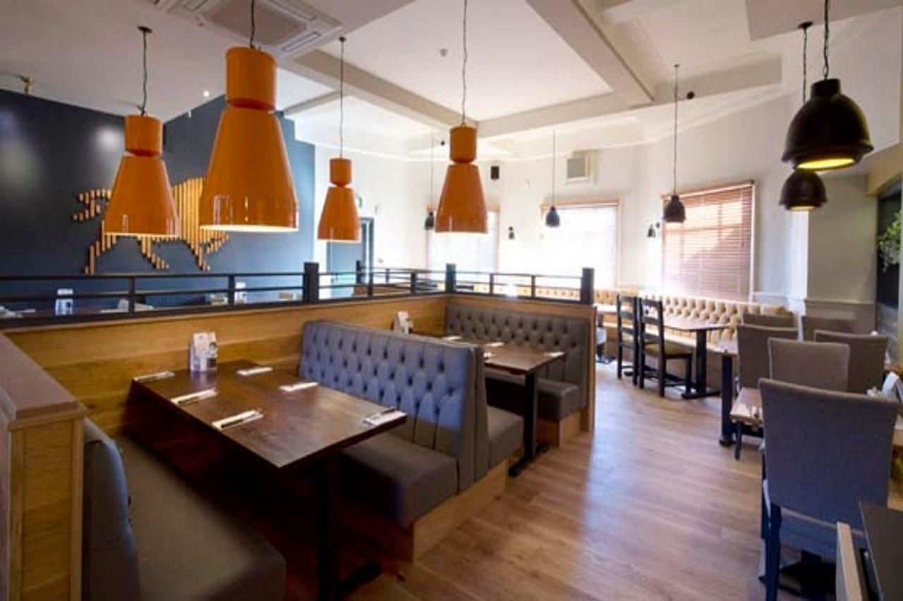 Premier Inn Manchester - Heaton Park Eksteriør bilde