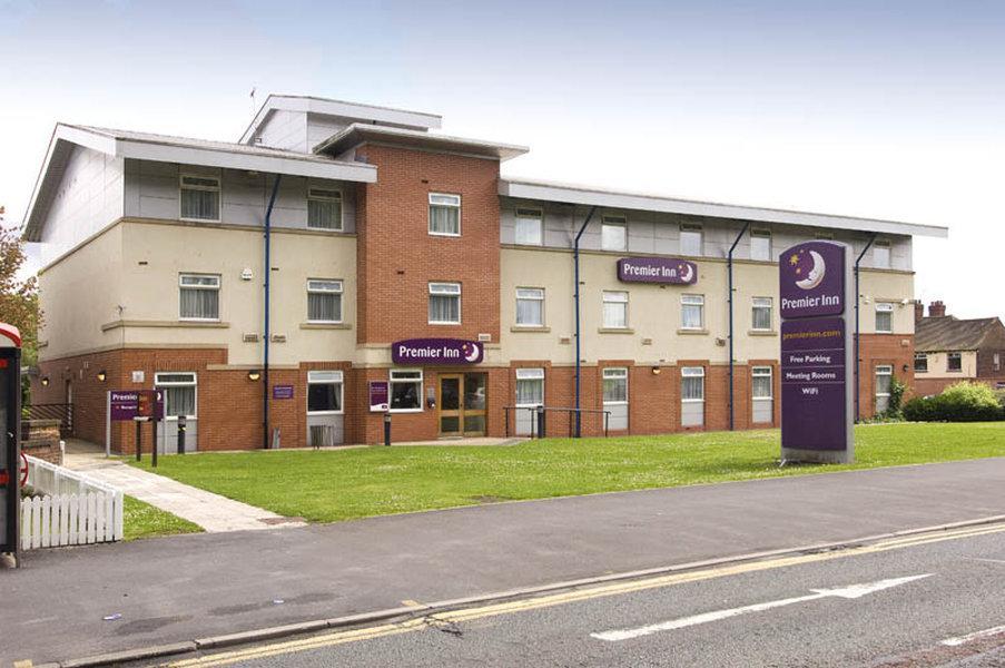 Premier Inn Manchester - Heaton Park Eksteriør bilde